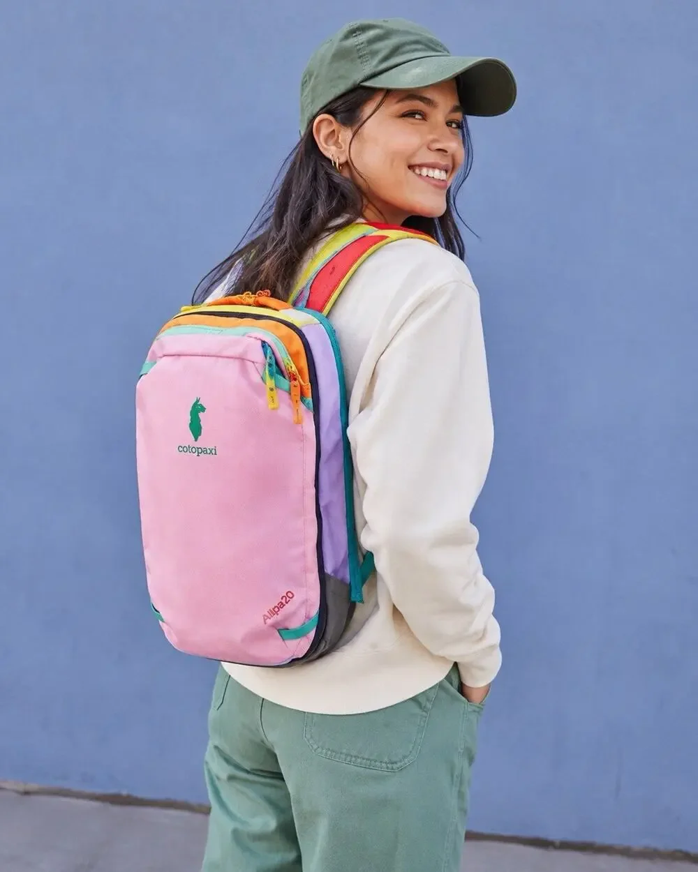 Cotopaxi Unisex Allpa 20L Travel Backpack Del Día Pink & Multi Color New
